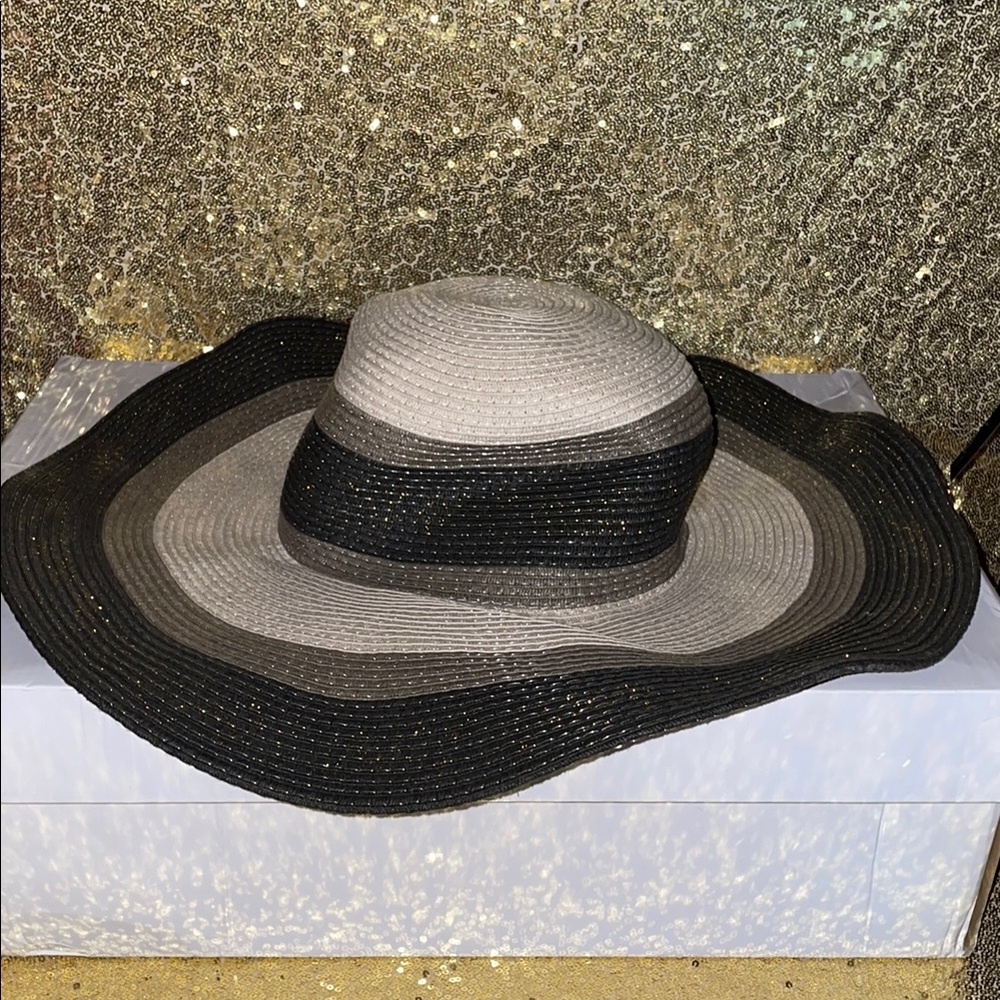 Elegant Black and Gray Women's Sun Hat